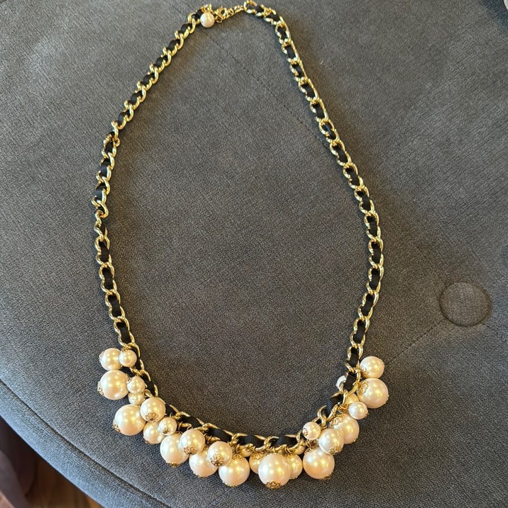 Kate Spade Gold and Cream Necklace with Pearls - Picture 2 of 3